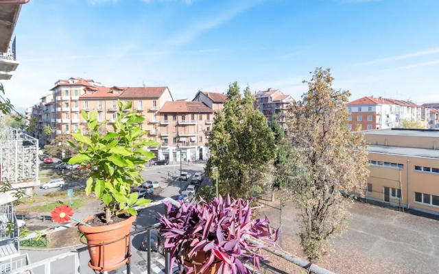 Parco della Tesoriera Apartment with balcony