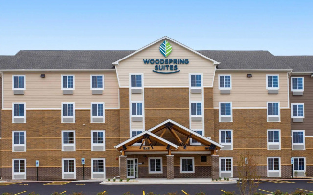 WoodSpring Suites Chicago Darien