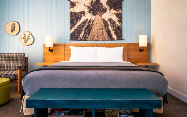 Rush Creek Lodge and Spa at Yosemite