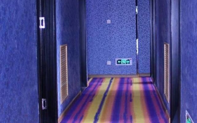 City 118 Theme Hotel