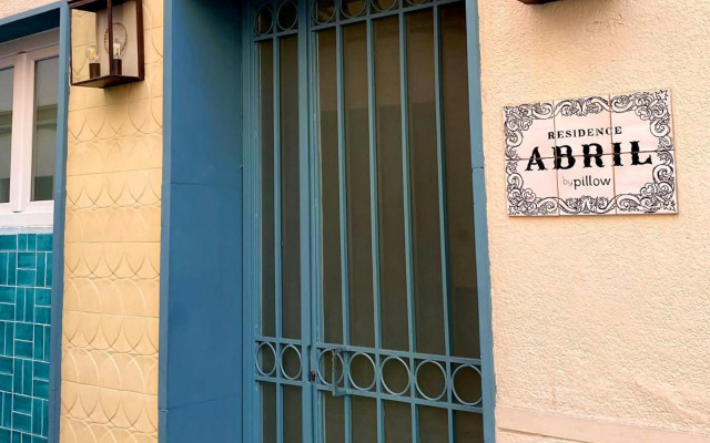 Residence Abril by Pillow