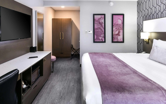 Sunset West Hotel, SureStay Collection by Best Western