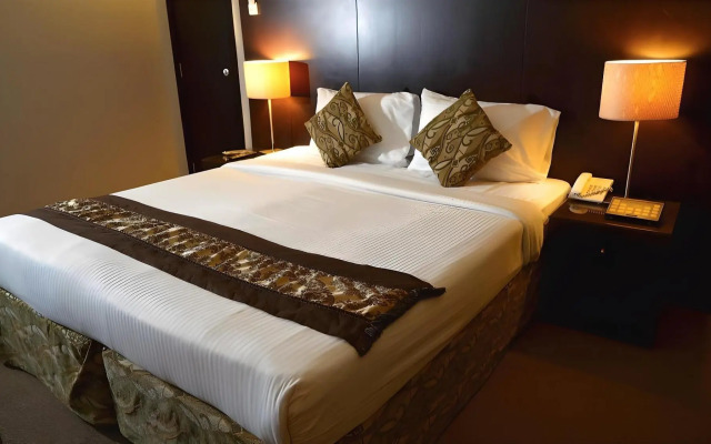 Boonmax Hotel L.L.C
