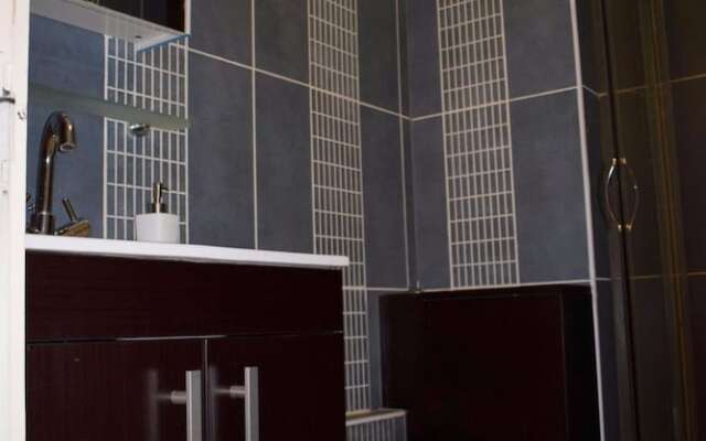 Central London Studio Apartment