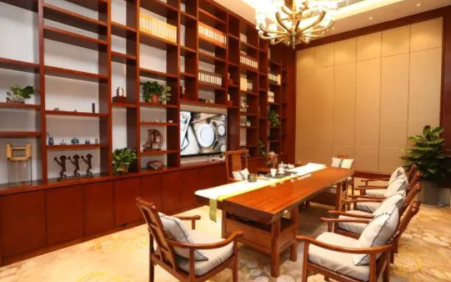 Fengcheng International Hotel