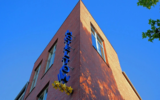 hotelImage