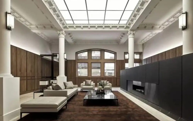 Luxuria Apartments - Collins House