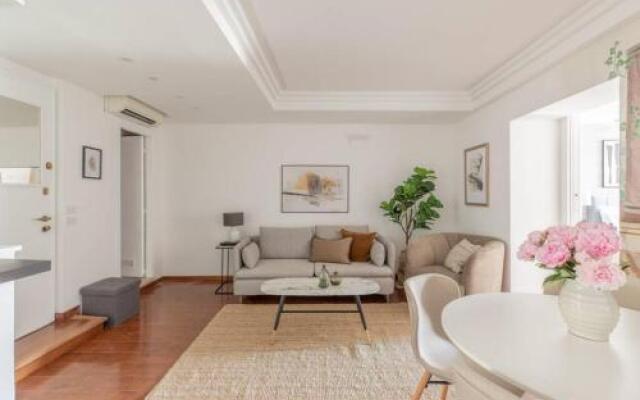 Iflat Light Apartment Near The Colosseum