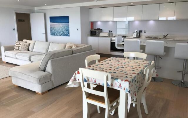 6 Ocean Gate apartment