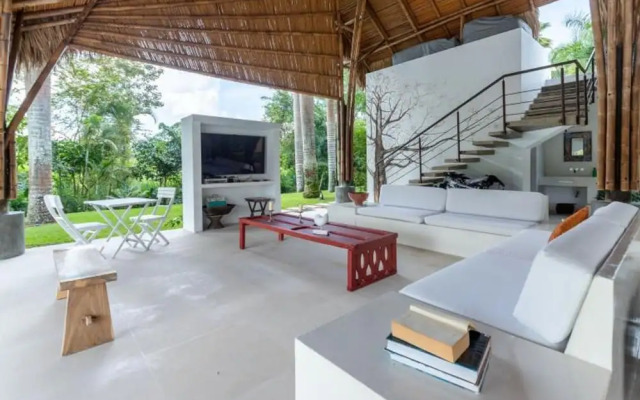 w Amazing 4BR Villa w Pool at Mesa de Yeguas