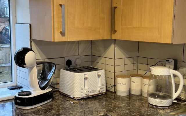 Charming 1-bed Apartment in Stroud