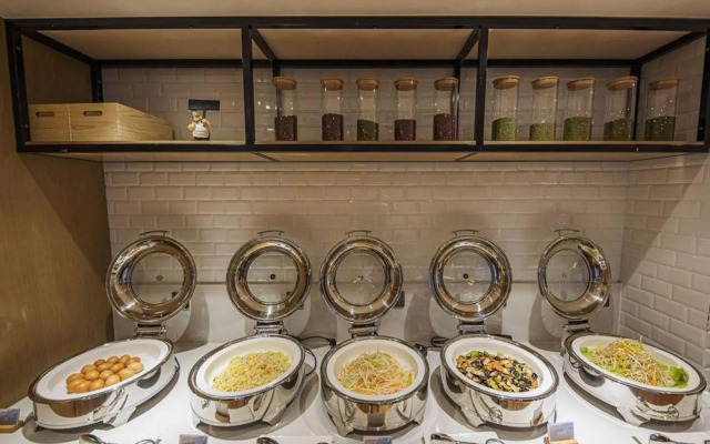 Echarm Hotel (Kaifeng Jinming Plaza)