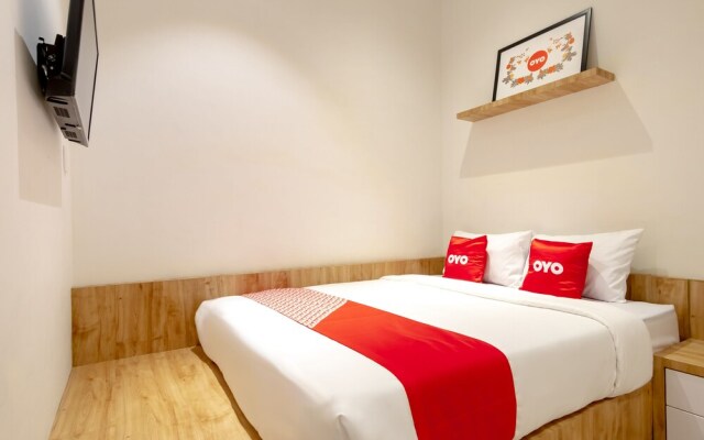 Asoka Family Residence Syariah by OYO Rooms