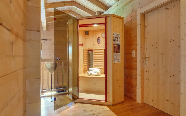 Chalet in Fugen Near Spieljochbahn