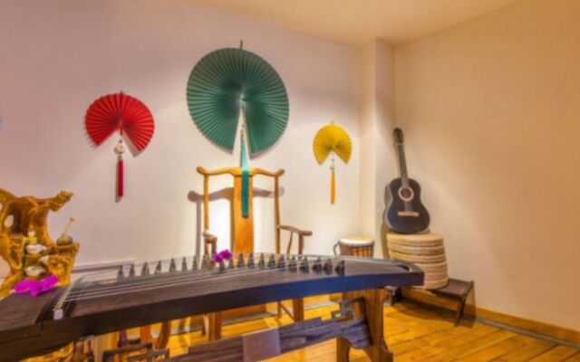Yilanfenghua Hostel