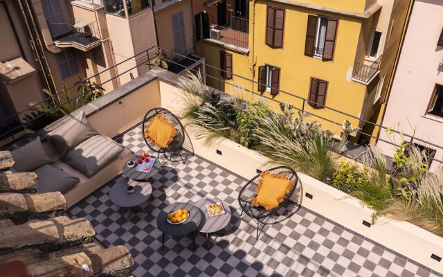 ROMAC - Condotti with terrace