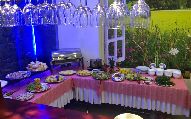 Camellia Hotel