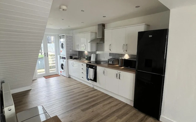Tydfil Retreat - 3 Bedroom Cozy House