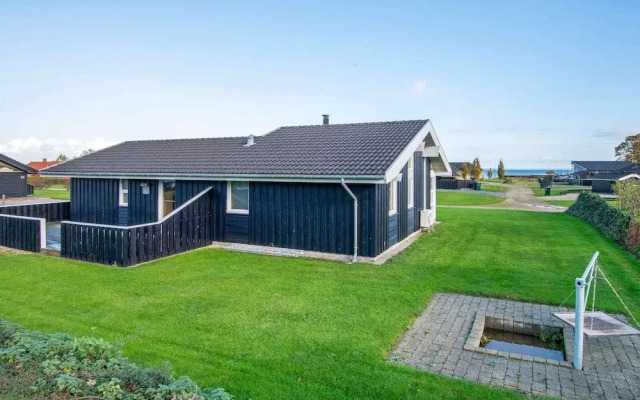 6 Person Holiday Home in Sjolund-by Traum