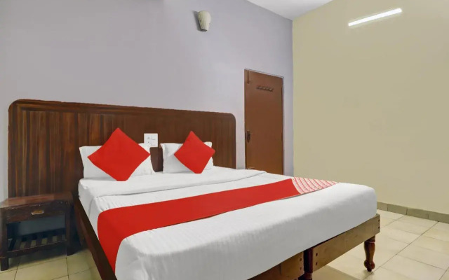 OYO Flagship 80444 Hrr Hotels