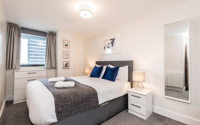 Host Apartments Standish Street Place