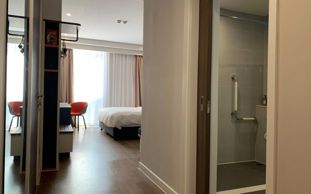 Holiday Inn Express Nanjing Happy Valley by IHG