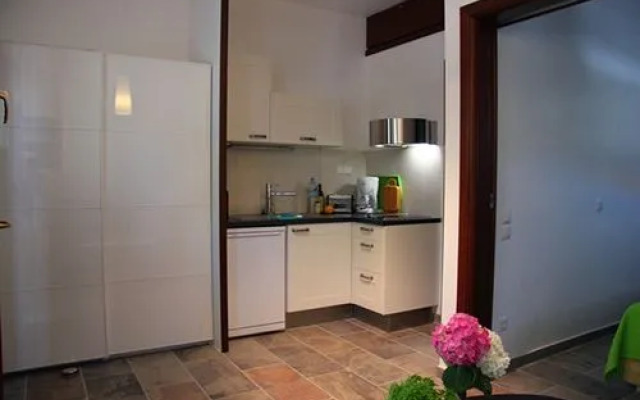 Platanofylla Studios & Apartments