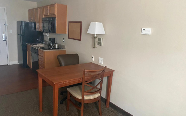 Candlewood Suites La Porte by IHG
