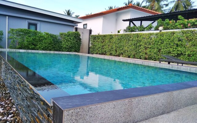 Delux Bungalow at Samui