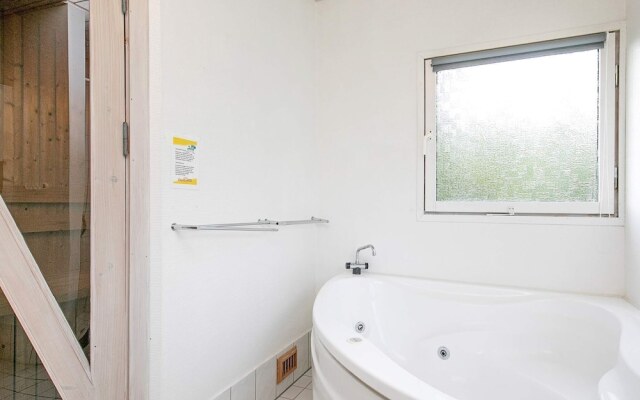 Fabulous Holiday Home in Hals With Whirlpool