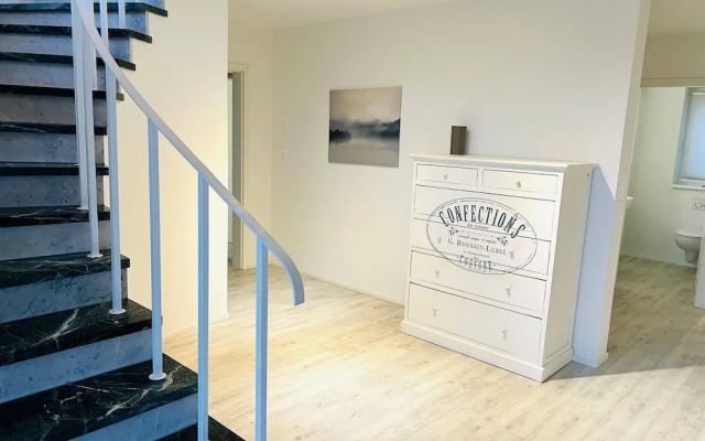 Big House for 10 People