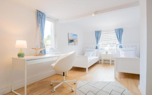 EUPHORAS - Haus mit 4 Schlafzimmern und Hinterhof
