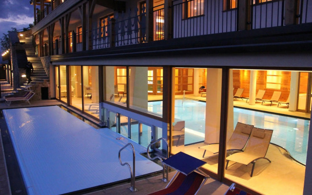 Hotel Emmy - five elements