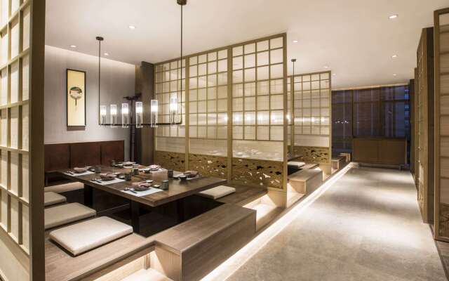 DoubleTree by Hilton Hotel Shenzhen Longhua