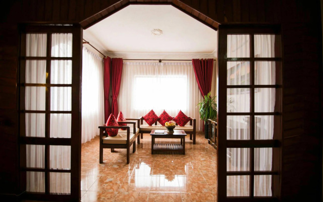 Reaksmey Chanreas Hotel