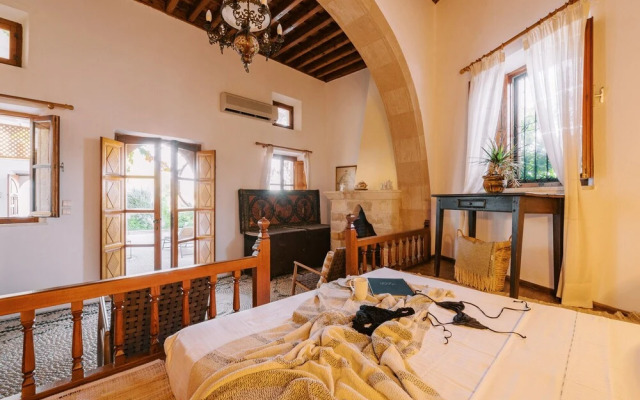 Arte Lindos Villa