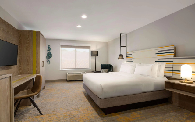 Doubletree by Hilton Campbell - Pruneyard Plaza