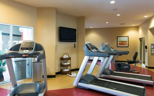 Cambria hotel & suites Indianapolis Airport