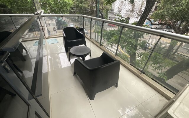 Deaf Twins 2B Botanico Super Calido