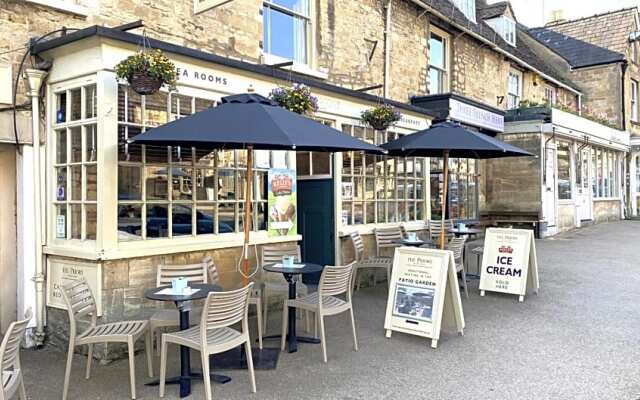 Priory Tearooms Burford With Rooms