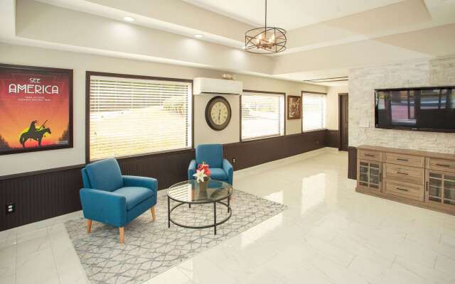 Travelodge by Wyndham Macon West