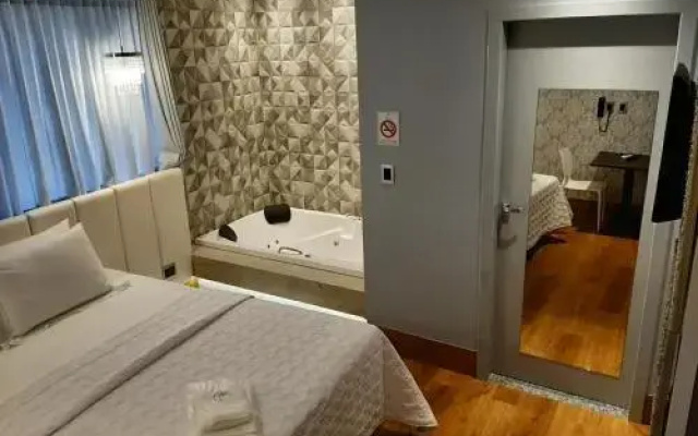 Pontual Hotel