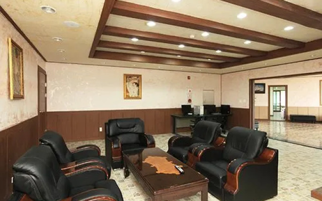 Jejusunset Village Pension