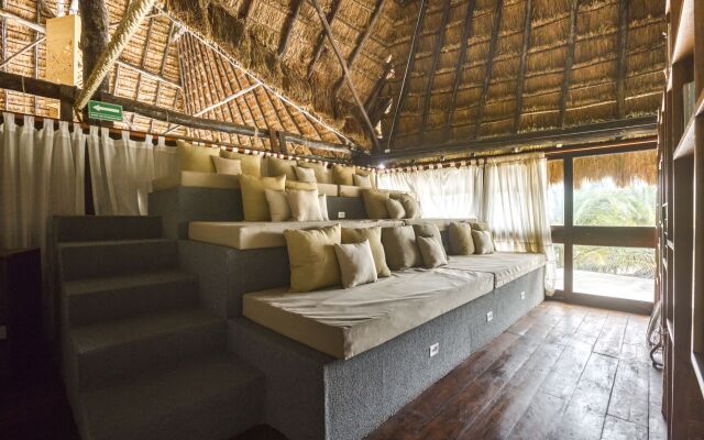 Mía Tulum Resort