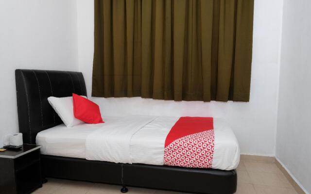OYO 905 Hotel De'Light Villa