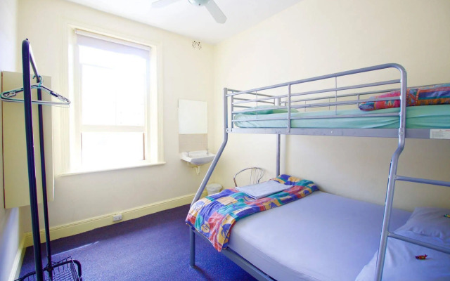 Backpack Oz Hostel