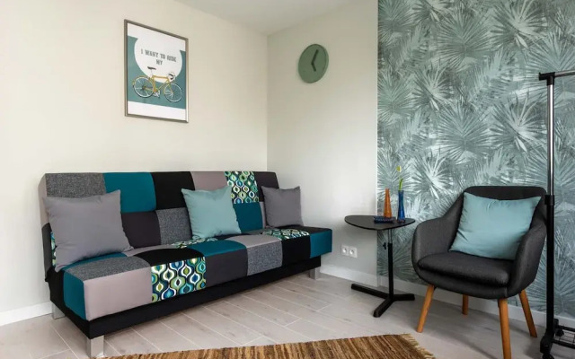 Warsaw Concierge Silver Apartment