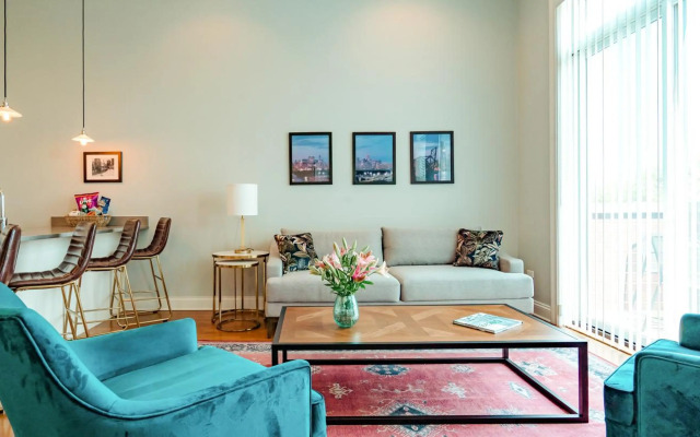 The Guesthouse Hotel