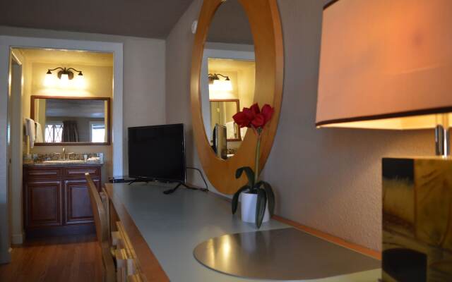 Liberty Garden Inn by OYO Kissimmee near Disney World