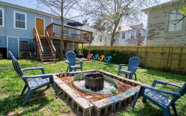 A Bended Oak Bungalow